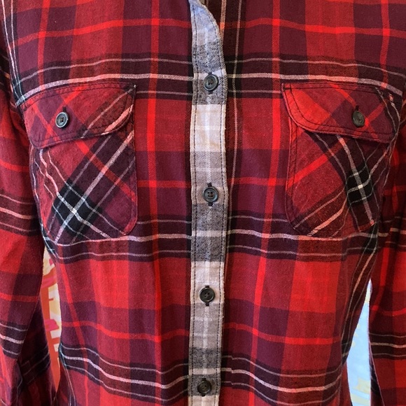 EDDIE BAUER MULTI TONE FLANNEL BUTTON UP TWO FRONT POCKETS LADIES MEDIUM - Picture 2 of 5